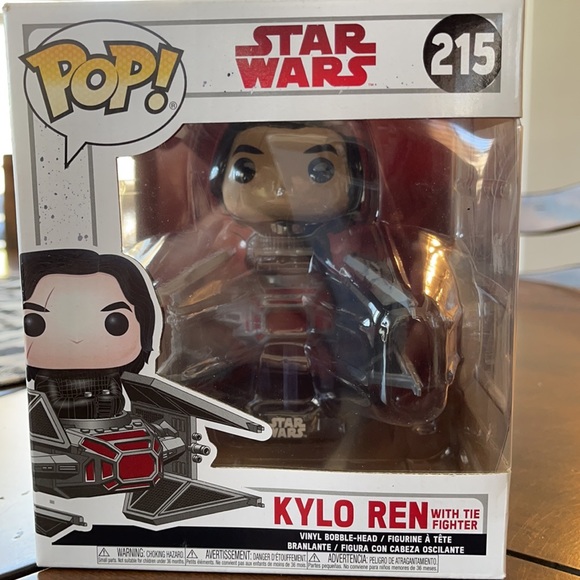 Star Wars Kylo Ren with fighter - Picture 2 of 5